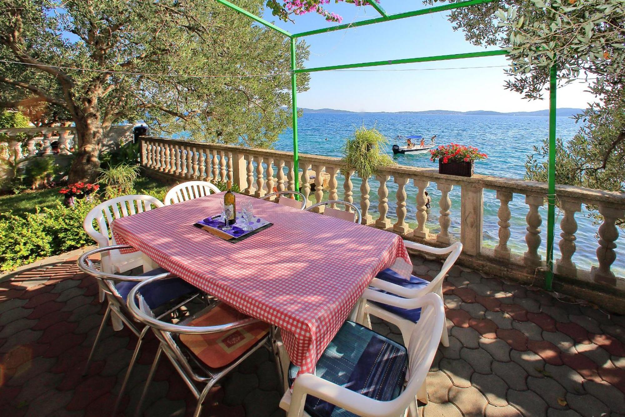 Apartmani Valerija I Joso Bibinje Εξωτερικό φωτογραφία